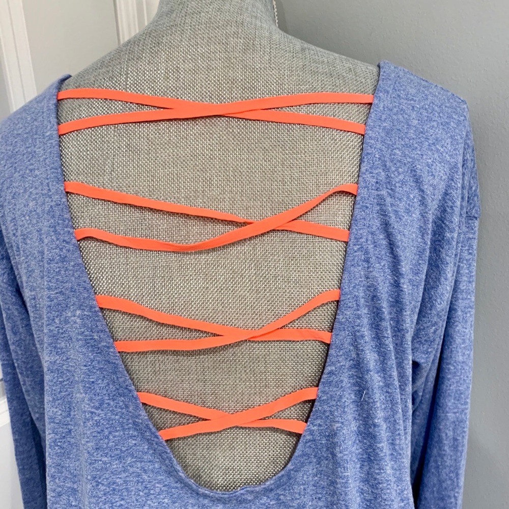 EUC Live, Love Dream blue top amazing back Sz M